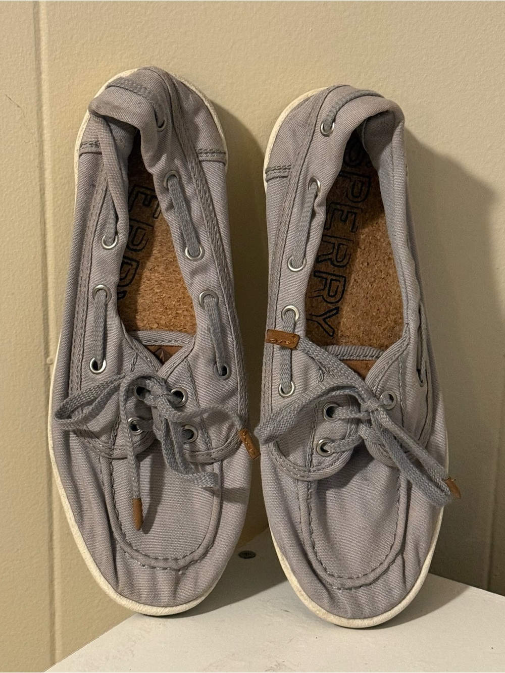 Sperry Women’s Light Gray Canvas Boat Shoes (6)